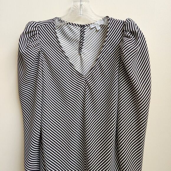 Madison d'Amelie Top Womens Small Black Stripe Pleated Sleeve Blouse Buttons - Picture 2 of 12